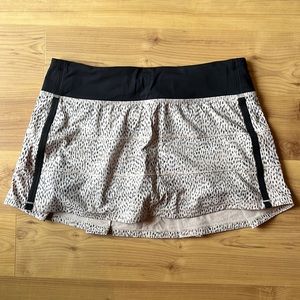 Lululemon Pace Rival Skirt. 8 Regular.